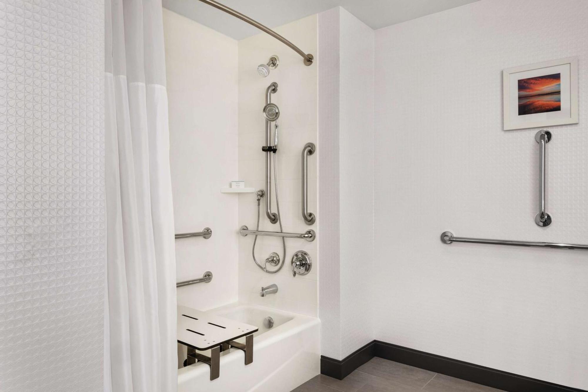 Hampton Inn Brooklyn Park Esterno foto