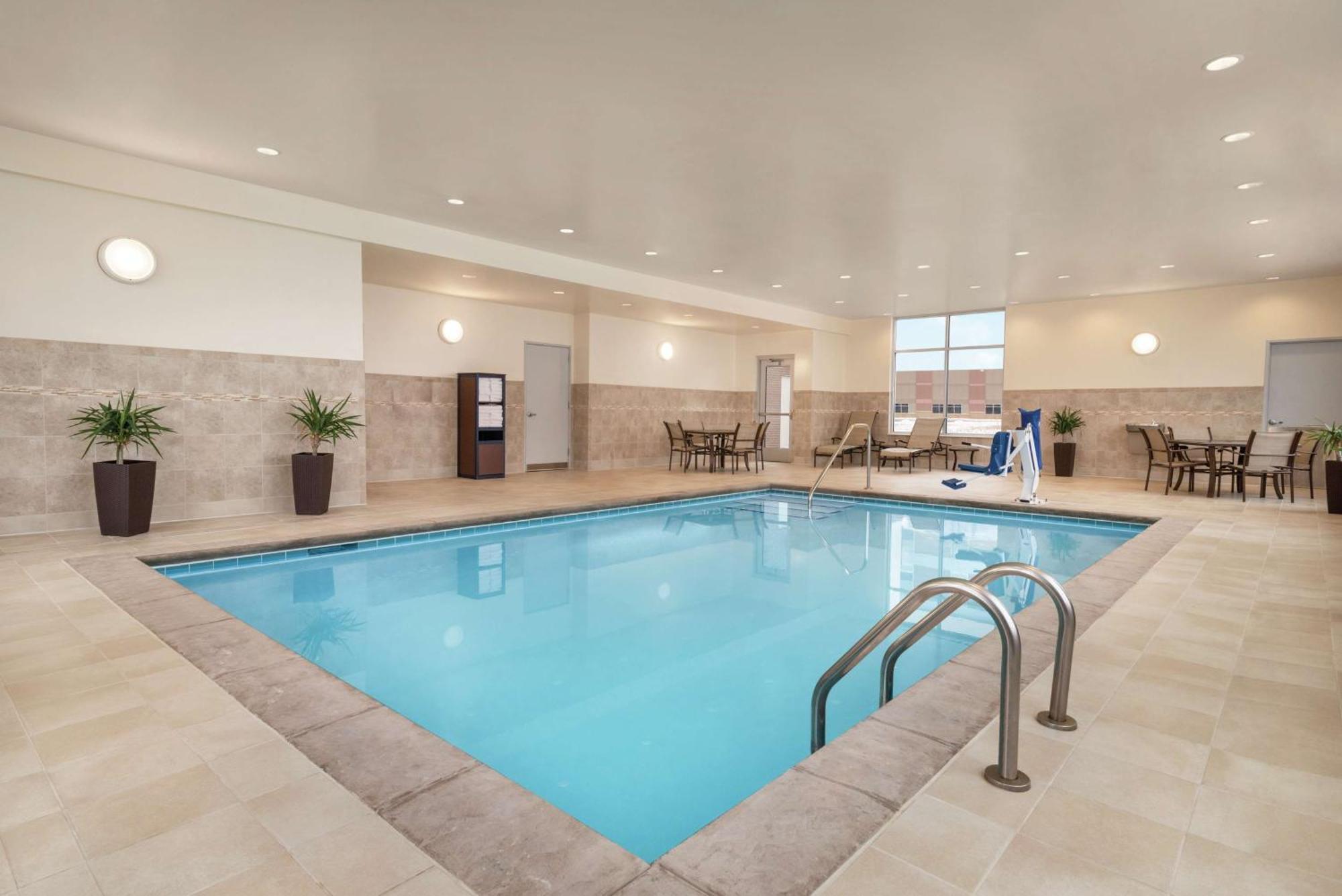 Hampton Inn Brooklyn Park Esterno foto